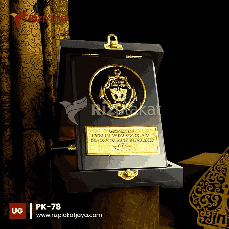 plakat kayu hot product2