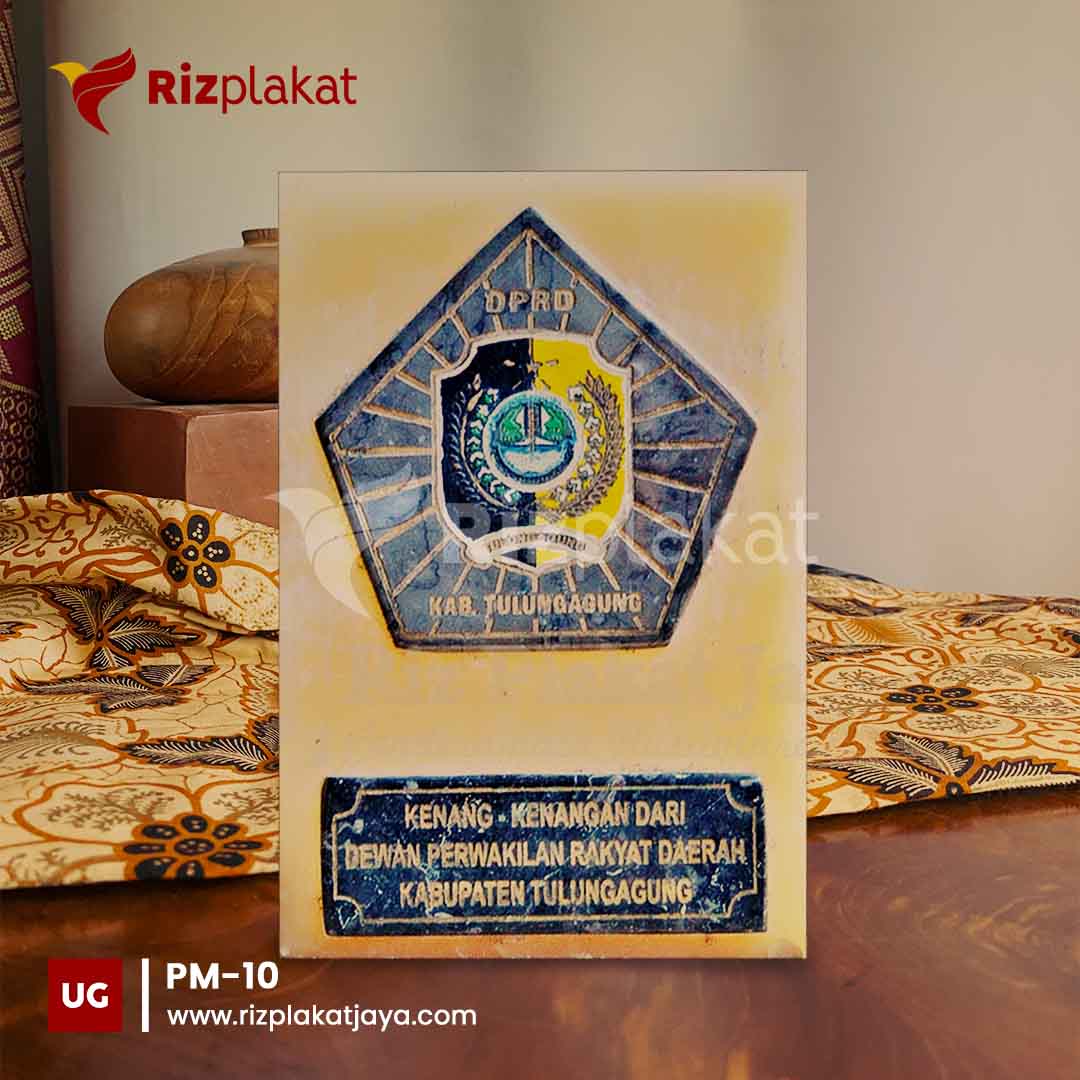 Plakat Marmer DPRD Kabupaten Tulungagung