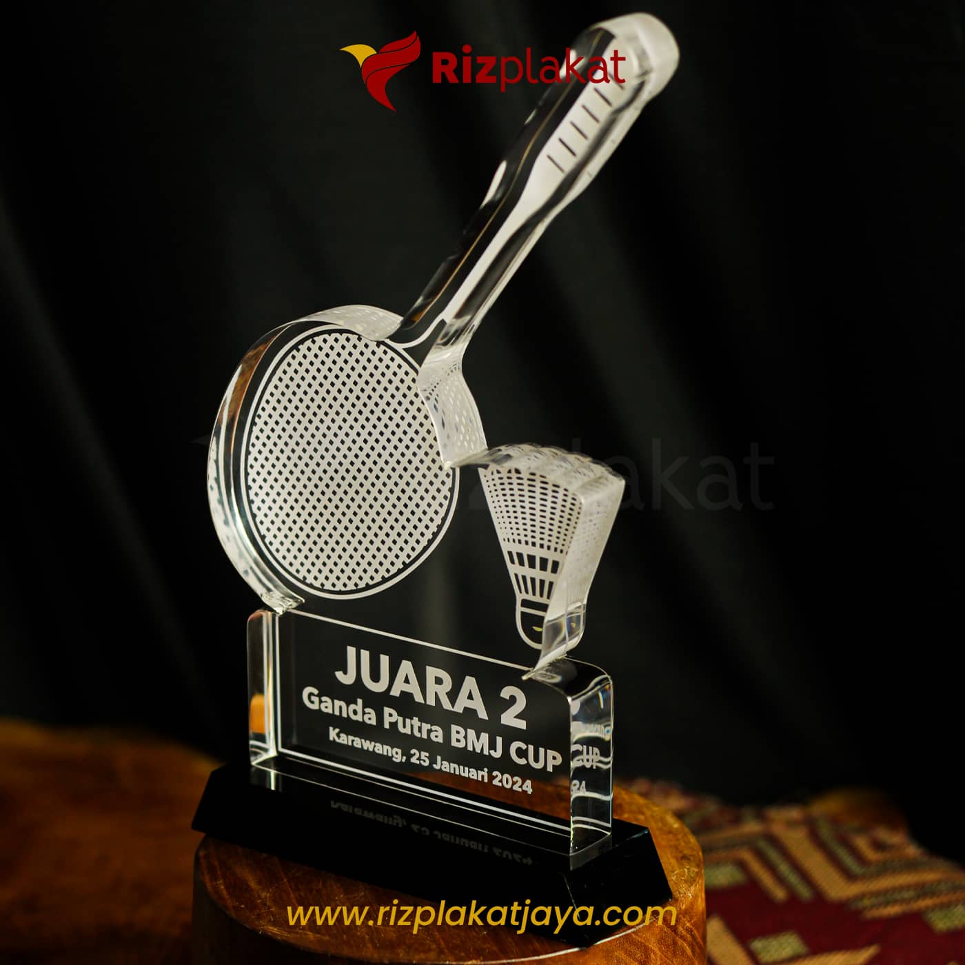 Plakat Penghargaan Akrilik Custom Turnamen Badminton