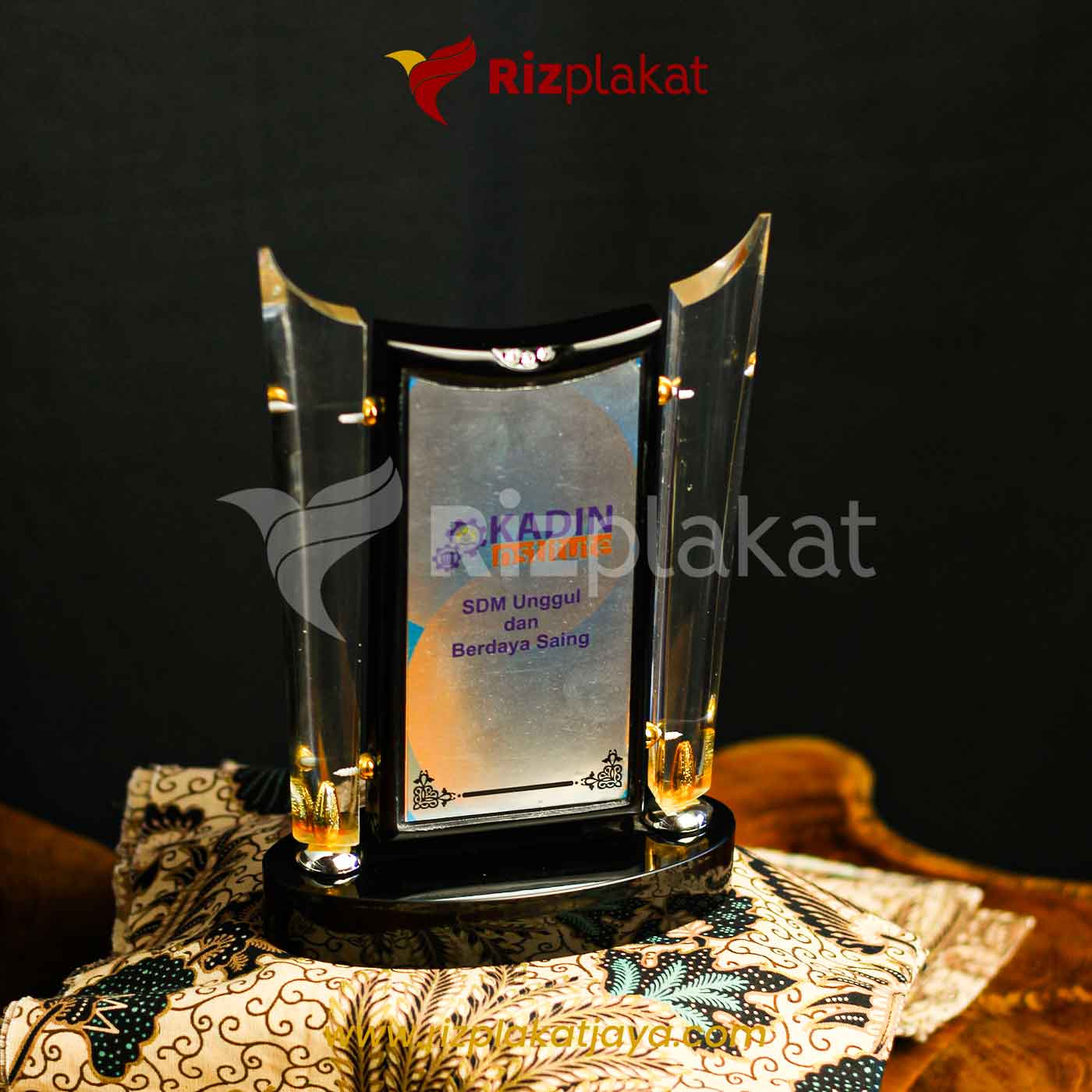 Plakat Penghargaan Fiber Custom Institusi & Corporate Award