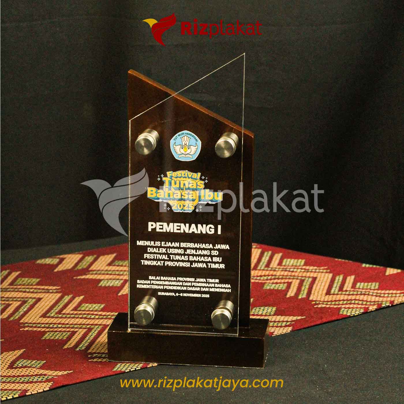 Plakat Penghargaan Kayu Akrilik Custom Event Pendidikan & Pemerintahan