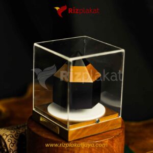 Plakat Miniatur Eksklusif Box Akrilik – Souvenir Corporate Premium & Limited Edition