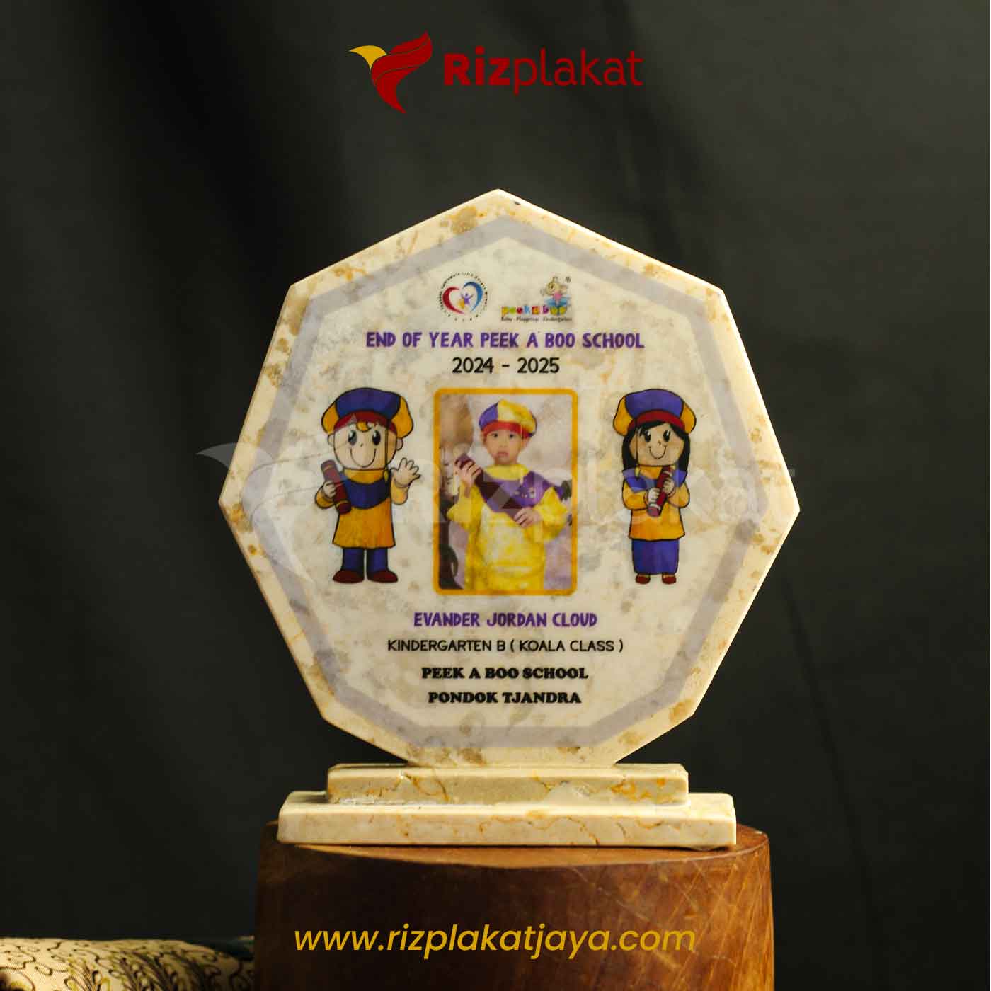 Plakat Wisuda Marmer Anak TK – Kenang-kenangan Kelulusan Lucu & Berkesan